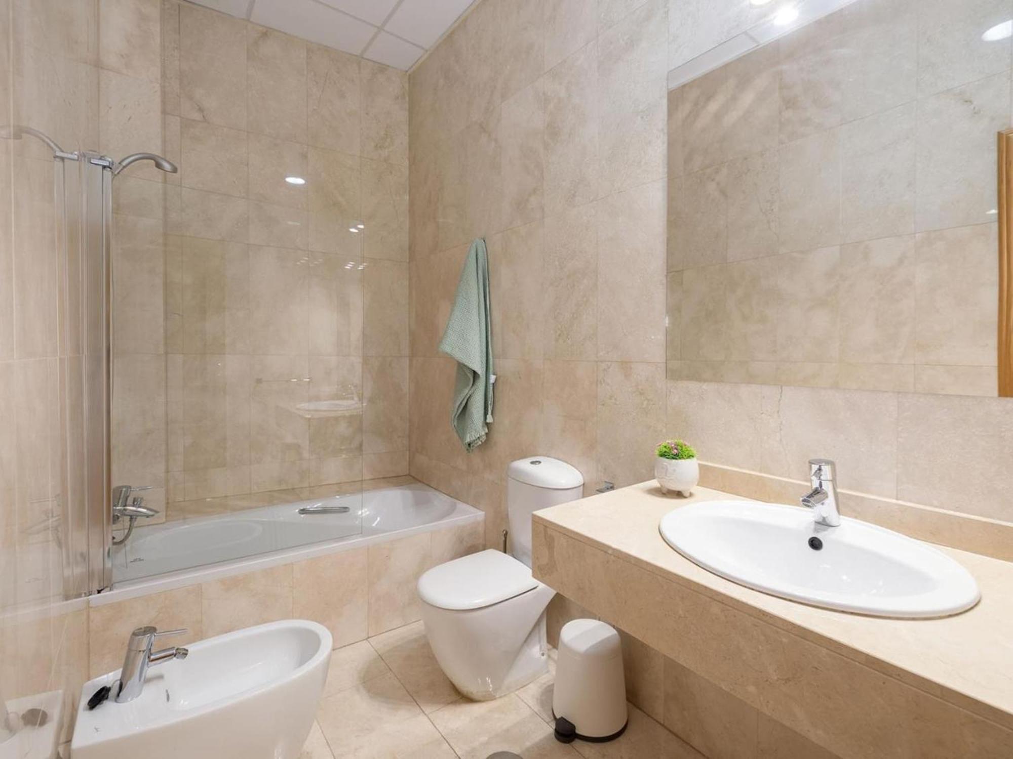 Chezmoihomes Town Hall Apartment Granada Bagian luar foto