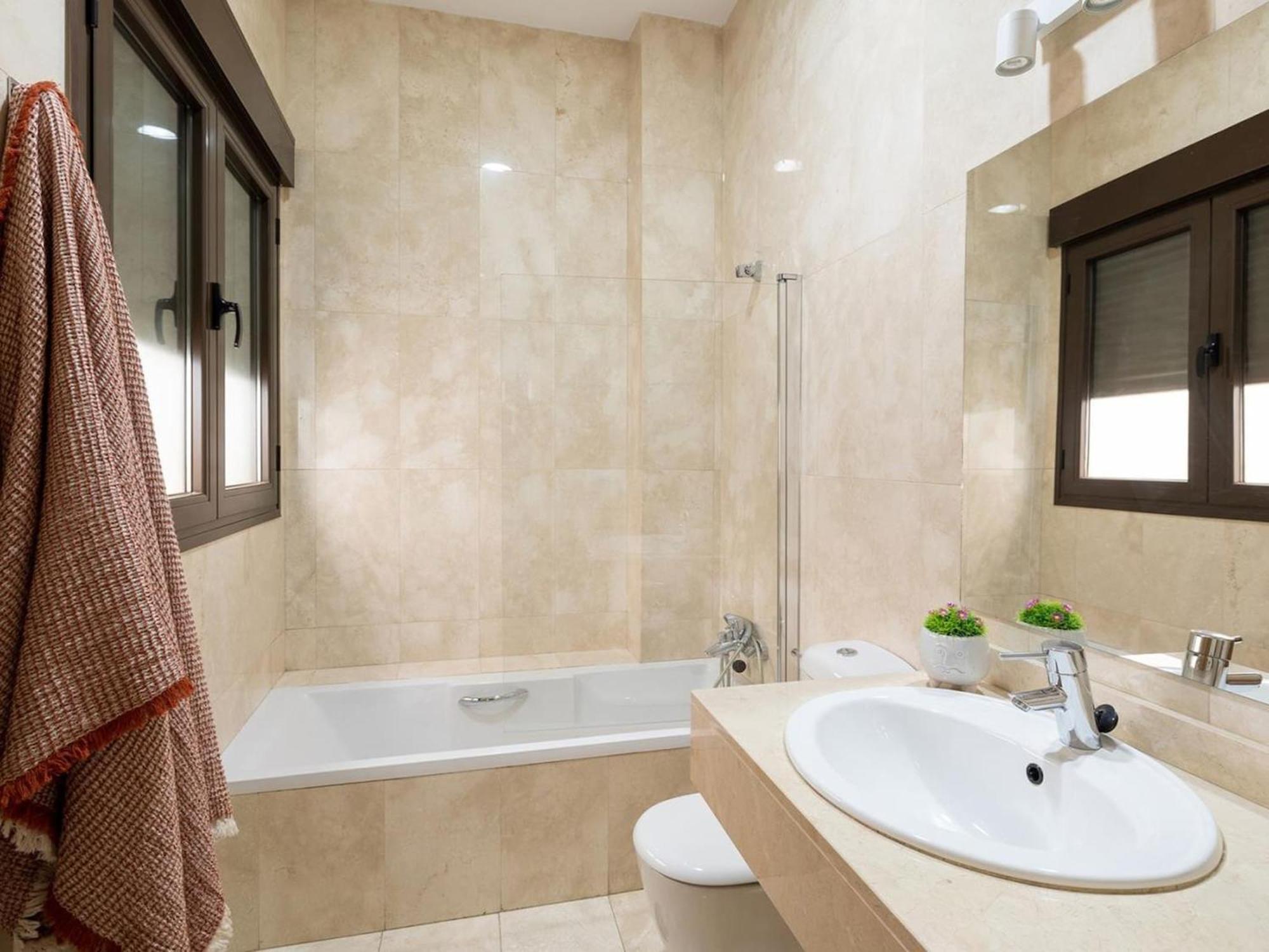 Chezmoihomes Town Hall Apartment Granada Bagian luar foto